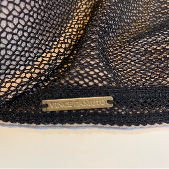 38C Vince Camuto nude and black full figure t-shirt cup bra w comfort straps - Picture 2 of 11